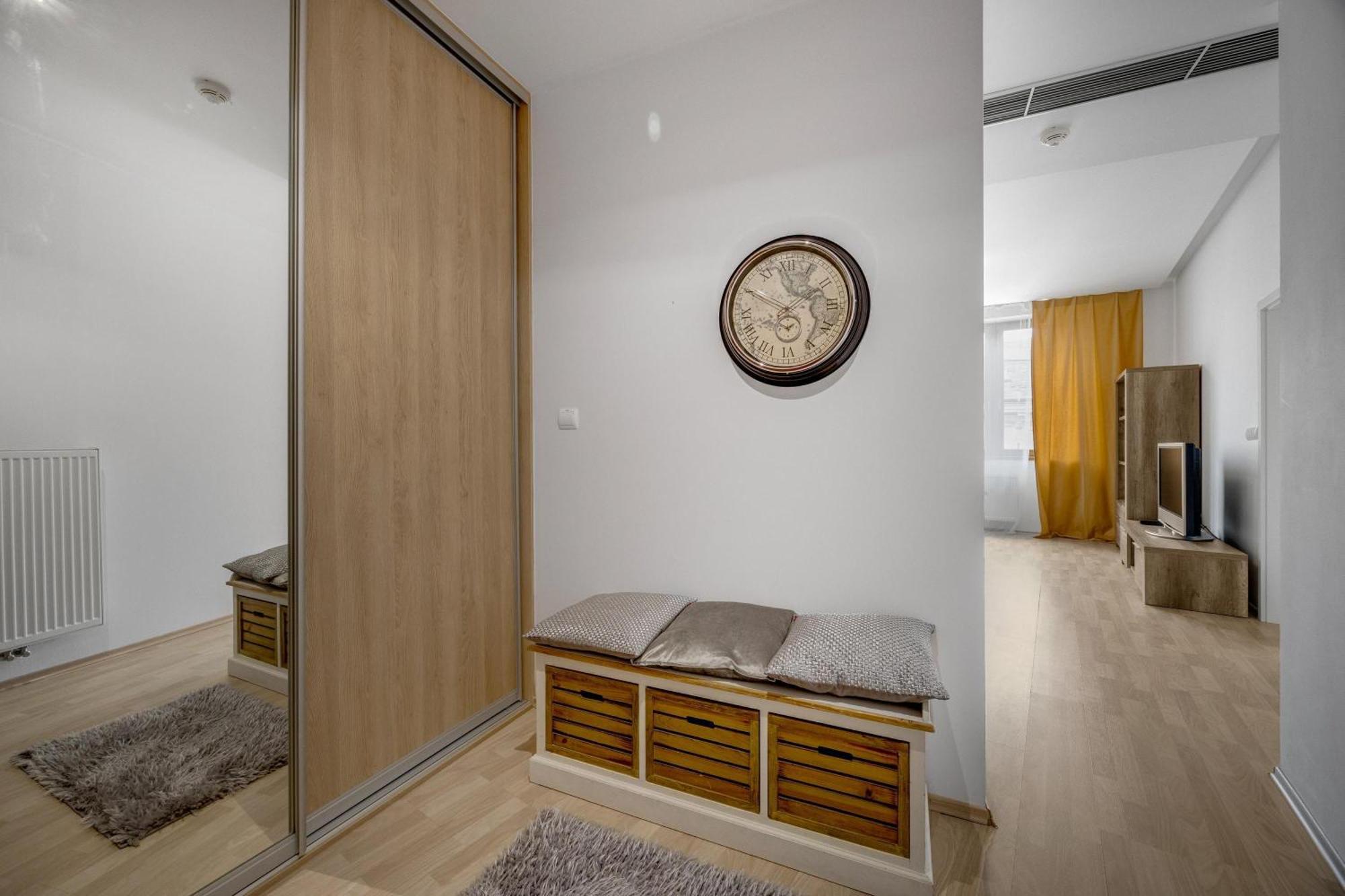Revon Art-Deco Apartment Laurinska Bratislava Exterior photo